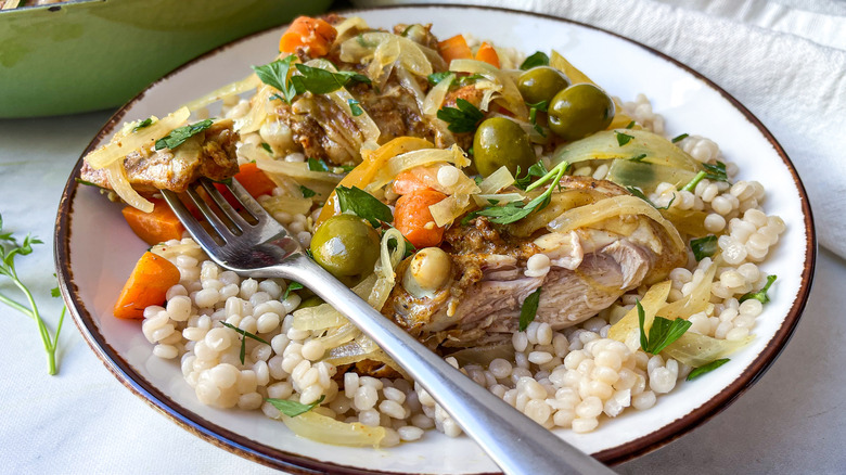 chicken with couscous and olives