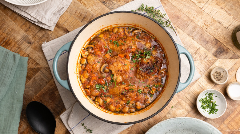 French-style chicken chasseur