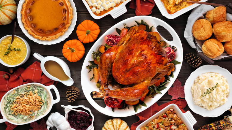 Traditional Thanksgiving turkey dinner spread