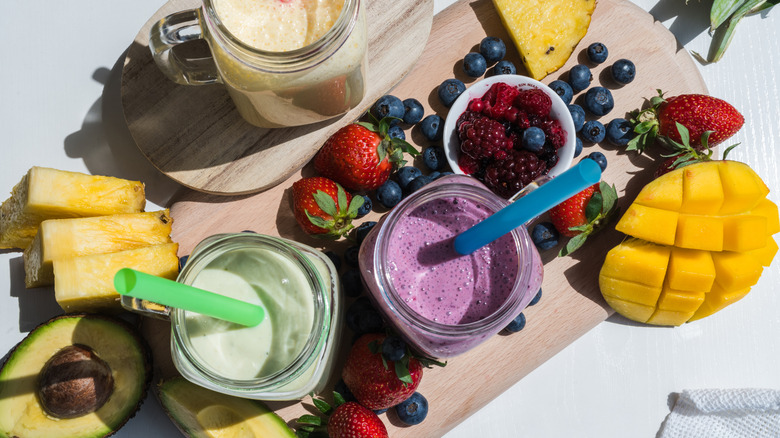 Fruit and fiber smoothies with colorful ingredients