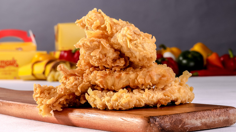 Chicken tenders with BBQ dipping sauce