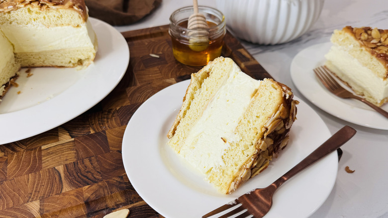 Bienenstich German Bee Sting Cake
