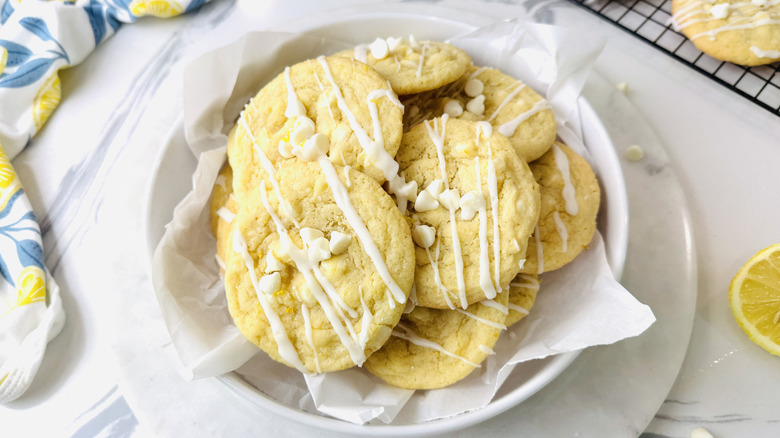 Lemon white chocolate chip cookies in bowl