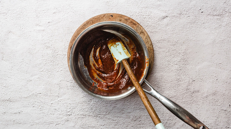 Glaze in saucepan with spatula